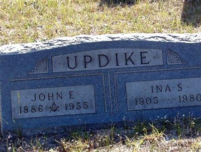 John E Updike on Sysoon