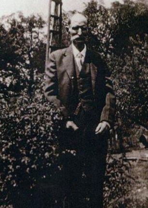 John Warren Newcomb on Sysoon