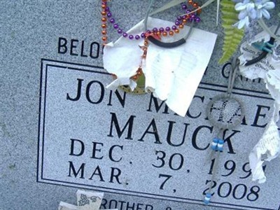 Jon Michael Mauck on Sysoon