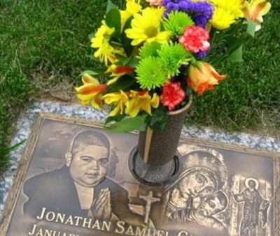 Jonathan Samuel Chavarria on Sysoon