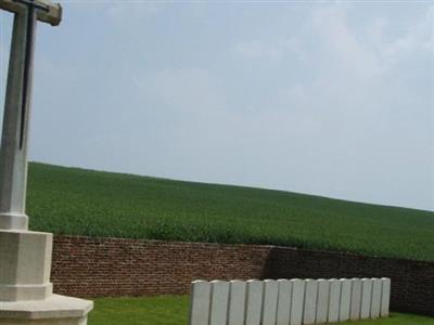 Joncourt East British Cemetery on Sysoon