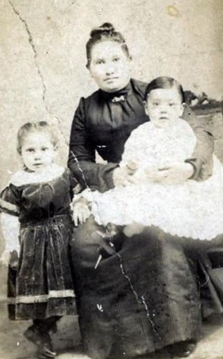 Josefa Estrada Sepulveda on Sysoon