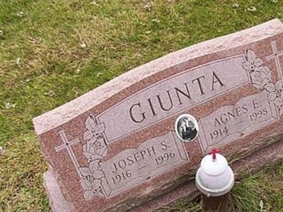 Joseph S Giunta on Sysoon