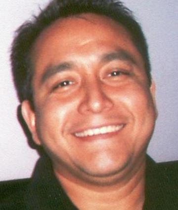 Juan Estrada Flores on Sysoon