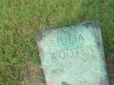 Julia Wooten on Sysoon