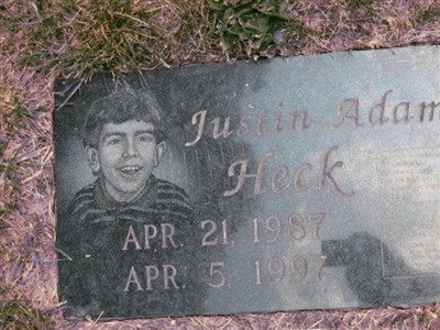 Justin Adam Heck, Find a grave on Sysoon Justin Adam Heck on Sysoon