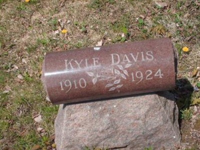 Kyle Davis on Sysoon