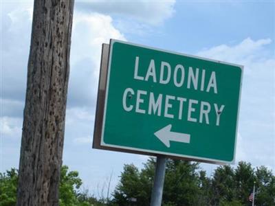 Ladonia Cemetery on Sysoon