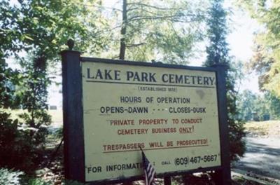 Lake Park Cemetery on Sysoon