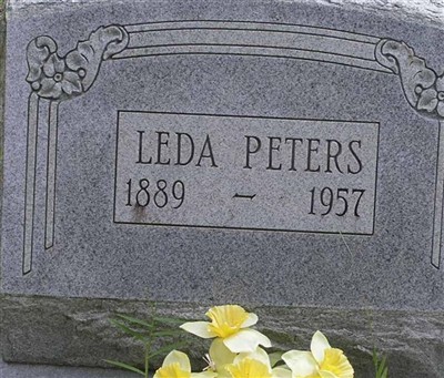 Leda PETERS on Sysoon