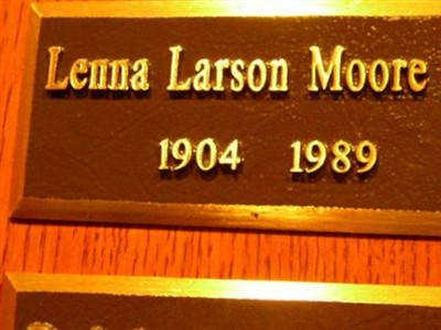 Lenna Larson Moore on Sysoon