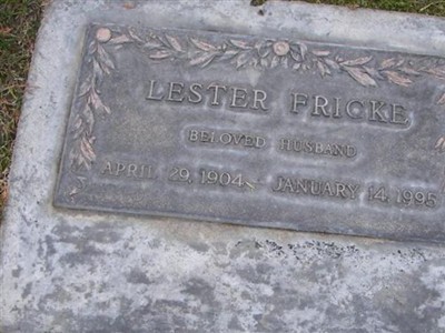 Lester Fricke on Sysoon