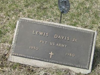Lewis Davis, Jr. on Sysoon