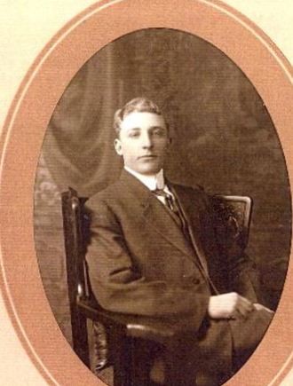 Lieut Arthur Eldridge Bourns on Sysoon