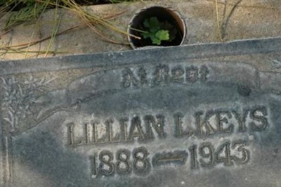 Lillian L Keys on Sysoon