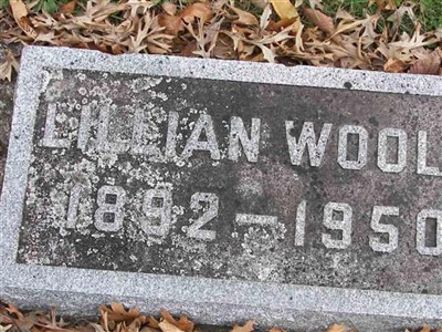 Lillian Woolf on Sysoon