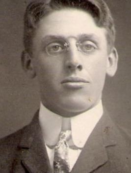 Loder Byron Upham on Sysoon