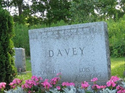 Lois E. Davey on Sysoon