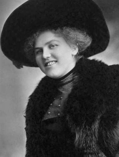 Lois Julia Wisner Bloomquist on Sysoon
