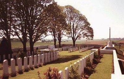 Louvencourt Military Cemetery on Sysoon