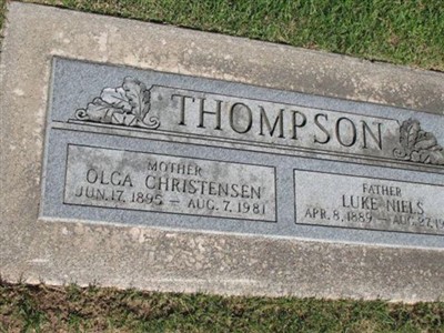 Luke Niels Thompson on Sysoon