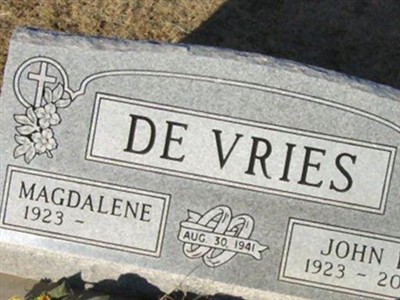 Magdalene De Vries on Sysoon