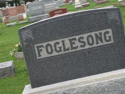 Marcia E Foglesong on Sysoon