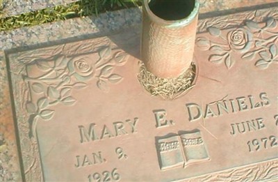 Mary E. Daniels on Sysoon