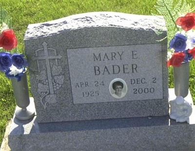 Mary Evelyn Bader on Sysoon