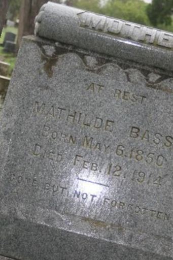 Mathilde Basse on Sysoon