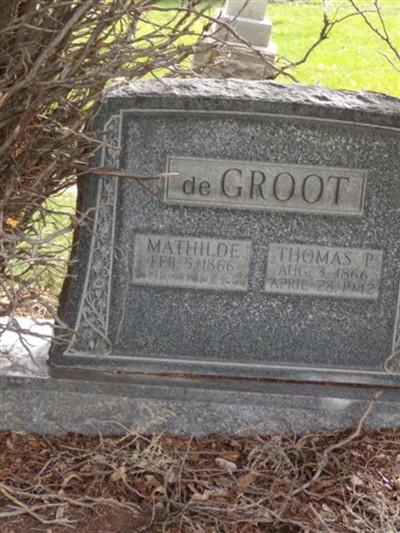 Mathilde deGroot on Sysoon