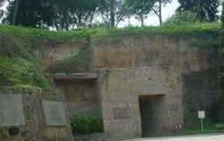 Mausoleo delle Fosse Ardeatine on Sysoon
