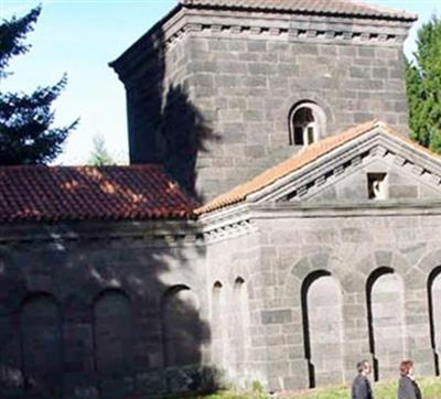 Mausoleum auf der Rosenhohe (New) on Sysoon