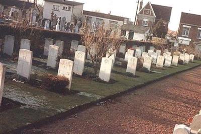 Mazingarbe Communal Cemetery on Sysoon