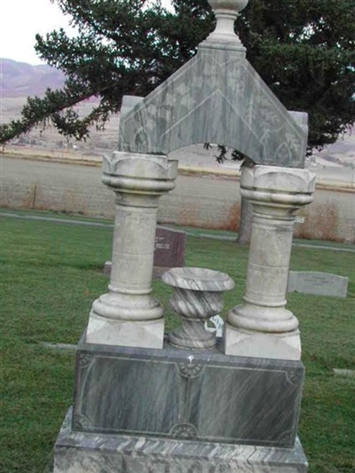 Memorial Marker Lowe on Sysoon