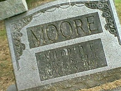 Mildred E Moore on Sysoon