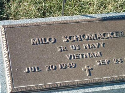 Milo Schomacker on Sysoon