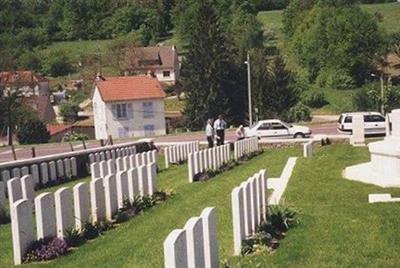 Montreuil-aux-Lions British Cemetery on Sysoon