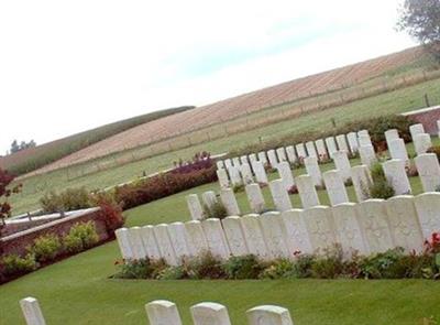 Mud Corner (CWGC) Cemetery on Sysoon