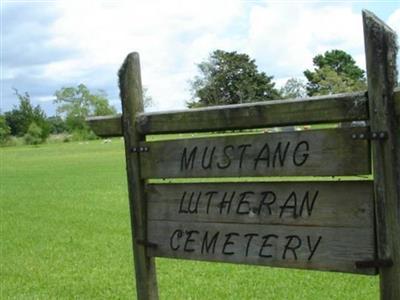 Mustang Lutheran Cemetery on Sysoon