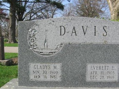 Myrtle "Gladys" Messer Davis on Sysoon