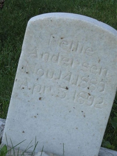 Nellie Andersen on Sysoon