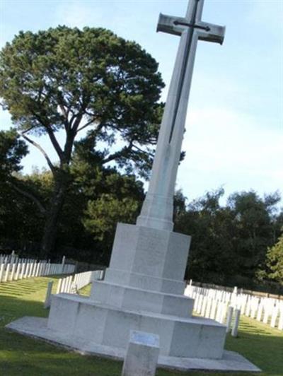 Netley Military Cemetery on Sysoon