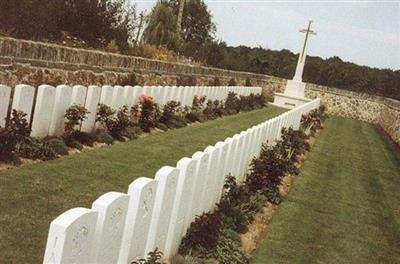 La Neuville-aux-Larris Military Cemetery on Sysoon