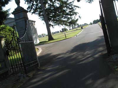 Newtown Village Cemetery on Sysoon