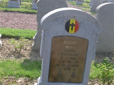 Nicolas Des. Degroot on Sysoon