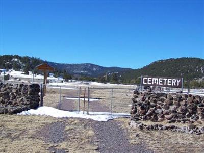 Nutrioso Cemetery on Sysoon