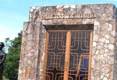 Omar Torrijos on Sysoon