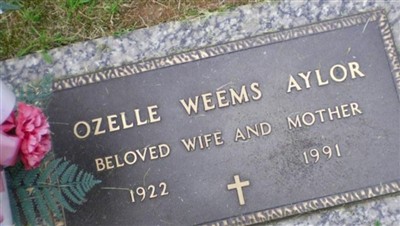 Ozelle Weems Aylor on Sysoon