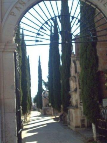 Panteon De Dolores on Sysoon